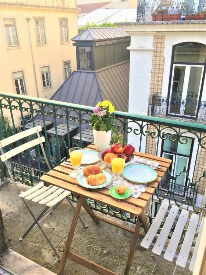 리스본 Charming Chiado 2Bedr W/Balcony And View 아파트 외부 사진